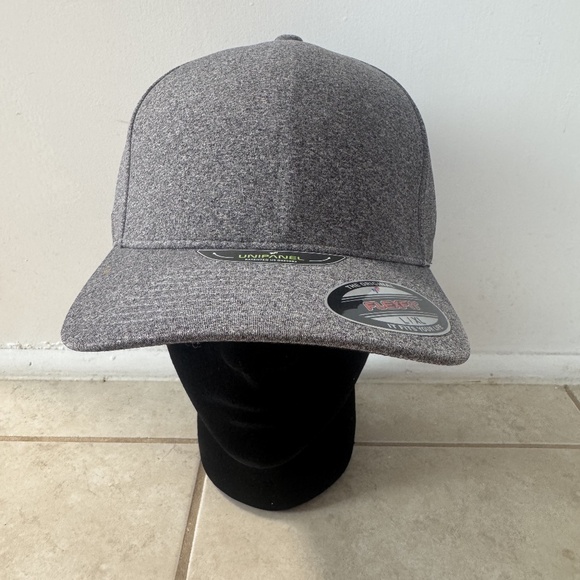 Melange Unipanel Flexfit Heather Fitted Cap - Picture 1 of 3